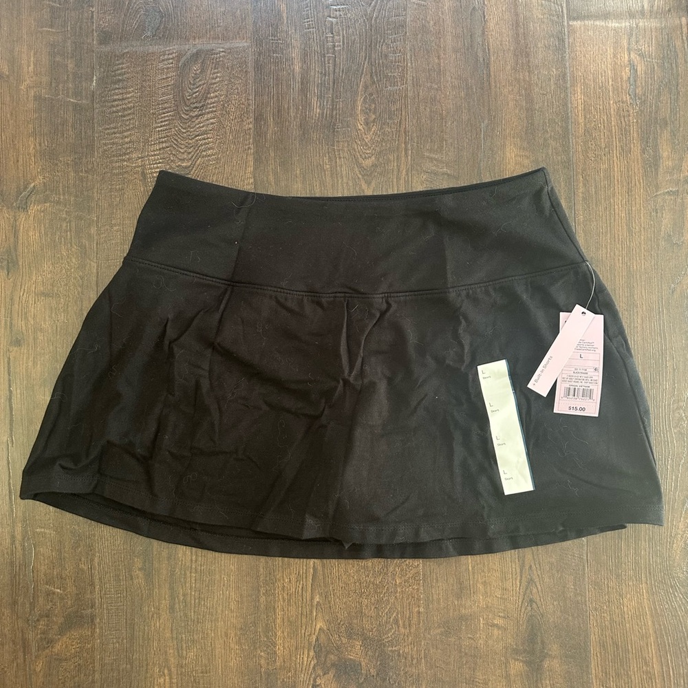 Black skort